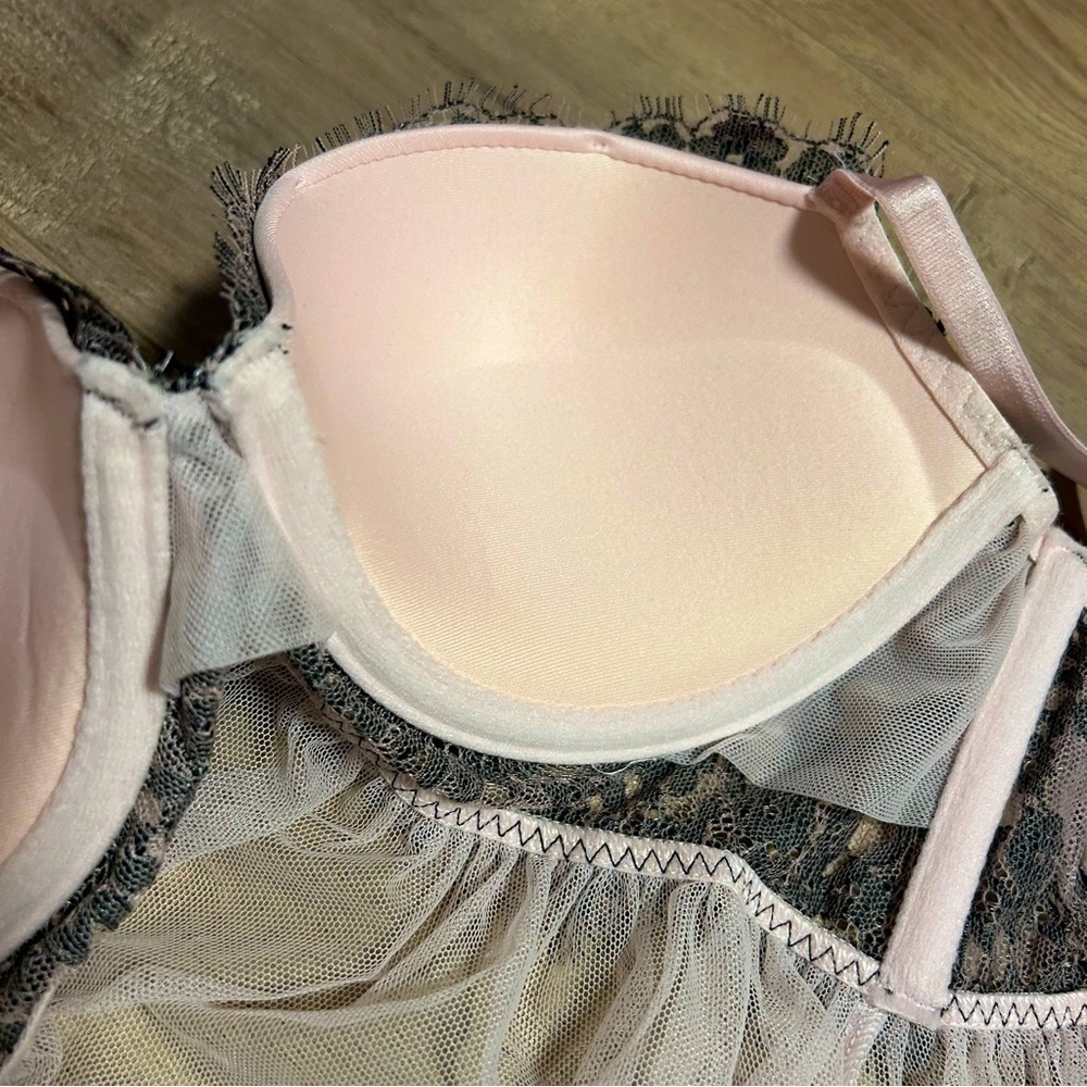 NWT Victoria Secret Sheer Baby Doll - Picture 4 of 5